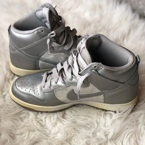 Rare Nike Silver Sparkle Dunks Size 8